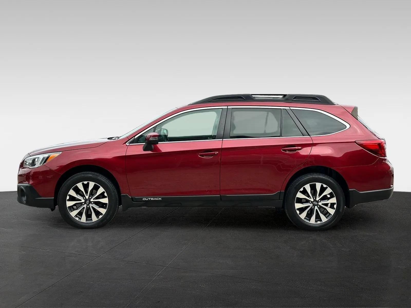 Used 2016 Subaru Outback 2.5i Limited AWD/4WD image 4
