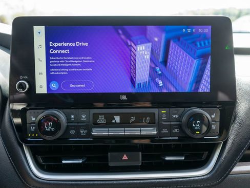 Used 2024 Toyota Grand Highlander AWD image 25