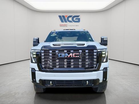 Used 2026 GMC Sierra 2500 Denali Ultimate w/ Max Trailering Package AWD/4WD image 6