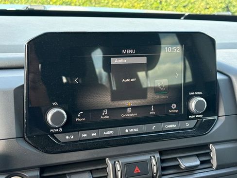 Certified 2024 Nissan Pathfinder S image 22