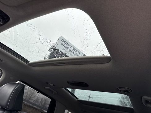 Used 2022 Hyundai Palisade Limited w/ Winter Package image 6