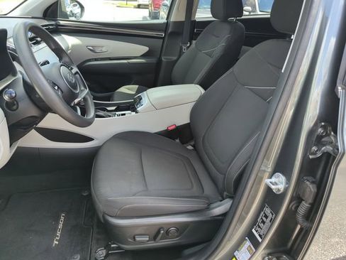Used 2022 Hyundai Tucson SEL FWD image 11