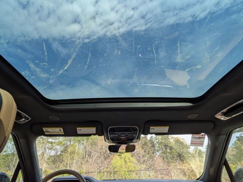 Used 2025 Land Rover Range Rover Sport Dynamic SE image 24