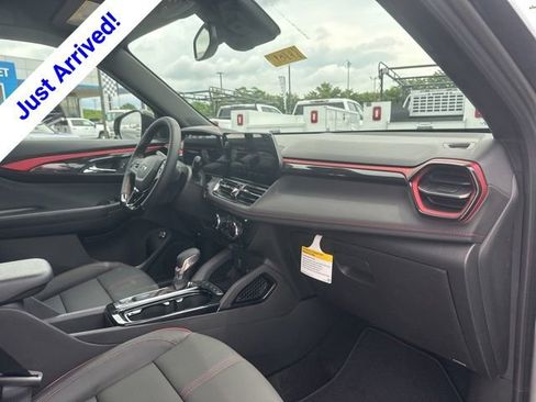 New 2026 Chevrolet TrailBlazer RS w/ Convenience Package FWD image 33