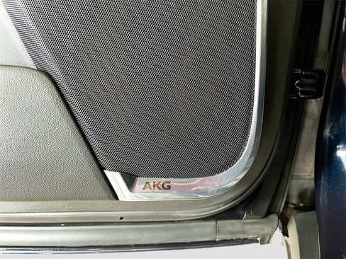 Used 2022 Cadillac Escalade Luxury w/ LPO, Floor Liner Package image 19