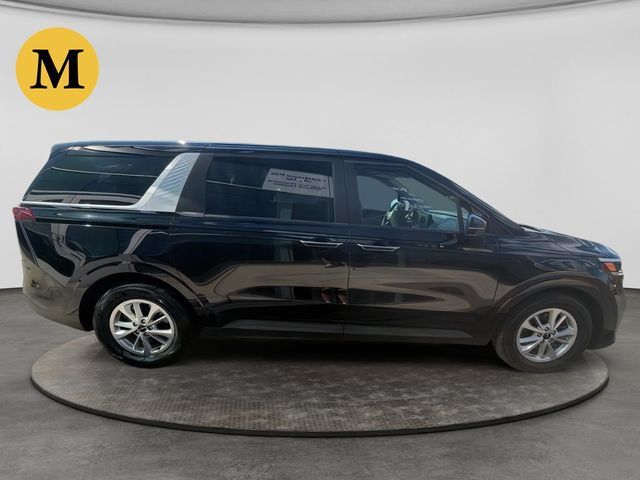Certified 2024 Kia Carnival LX FWD image 6