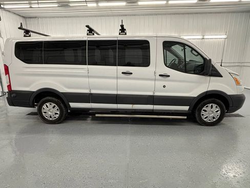 Used 2015 Ford Transit 350 XLT image 2