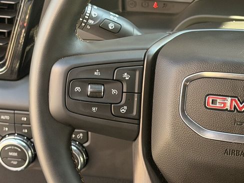 Used 2026 GMC Sierra 2500 AT4 AWD/4WD image 27
