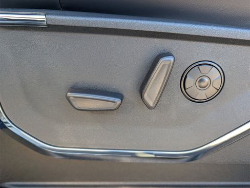 New 2026 Ford F250 Platinum image 16