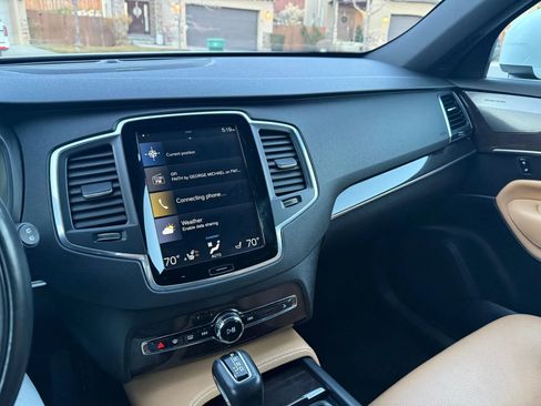 Used 2019 Volvo XC90 T6 Momentum AWD/4WD image 28