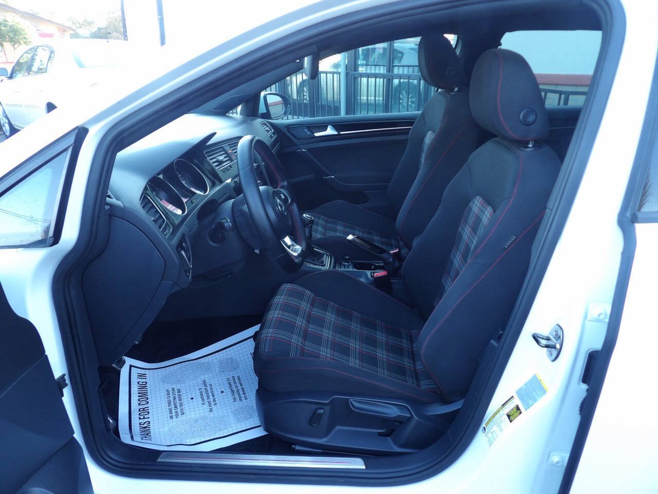 Used 2015 Volkswagen GTI S FWD image 10