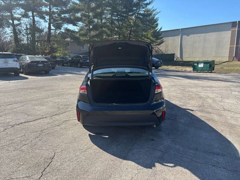 Used 2025 Toyota Corolla LE image 29