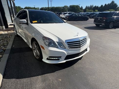 Used 2013 Mercedes-Benz E 350 4MATIC Sedan image 4