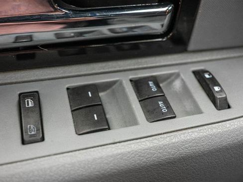 Used 2011 Ford F150 XLT w/ XLT Convenience Pkg image 11