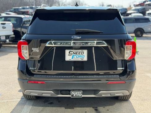 Used 2020 Ford Explorer XLT w/ Equipment Group 202A image 6