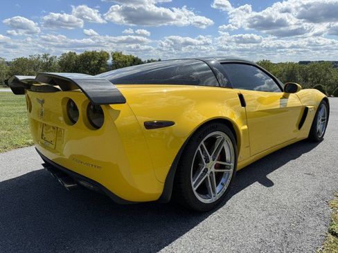 Used 2006 Chevrolet Corvette Z06 w/ Preferred Equipment Group image 6