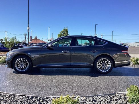 Used 2023 Genesis G80 2.5T image 8