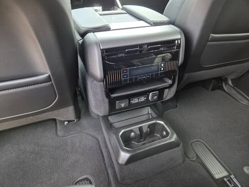 New 2026 Jeep Grand Wagoneer L 4WD image 20