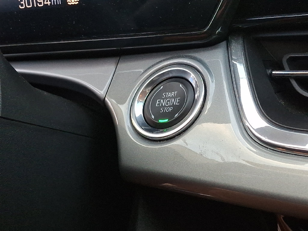 Used 2025 Chevrolet Trax LT w/ Driver Confidence Package FWD image 20