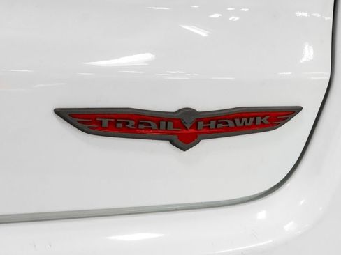 Certified 2025 Jeep Compass Trailhawk w/ Trailer Tow Group AWD/4WD image 31