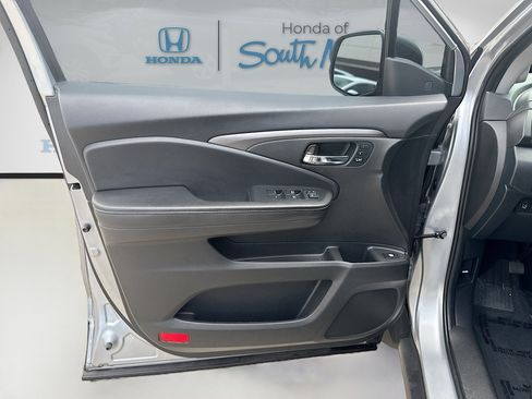 Used 2023 Honda Ridgeline RTL image 19