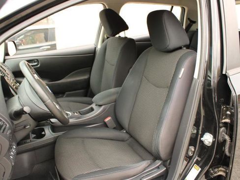 Used 2015 Nissan Leaf S FWD image 11
