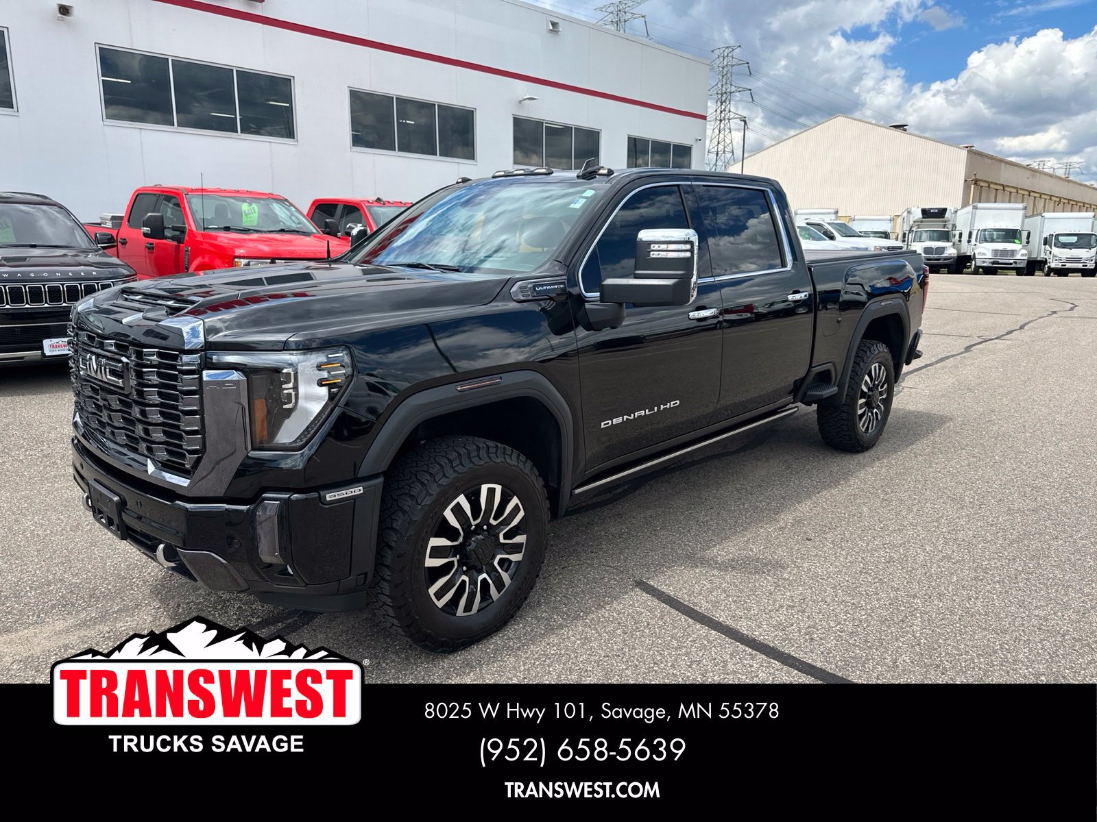 Used 2024 GMC Sierra 3500 Denali Ultimate AWD/4WD image 1