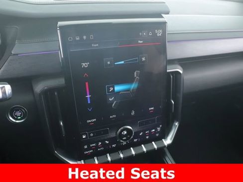 Used 2024 GMC Acadia AT4 w/ Luxury Package AWD/4WD image 4
