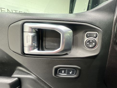 Used 2021 Jeep Wrangler Unlimited Sport image 13