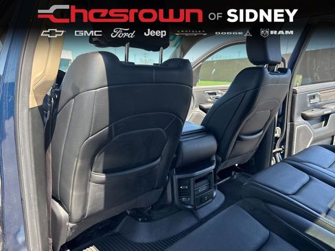 Used 2019 RAM 1500 Laramie AWD/4WD image 35