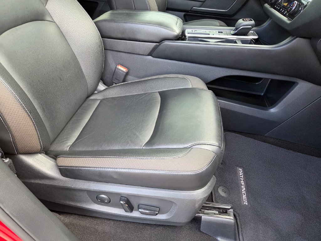 Used 2023 Nissan Pathfinder SL w/ SL Premium Package FWD image 31