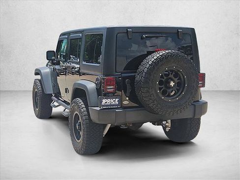 Used 2015 Jeep Wrangler Unlimited Rubicon AWD/4WD image 8