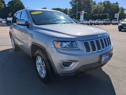 Used 2014 Jeep Grand Cherokee Laredo w/ Trailer Tow Group IV AWD/4WD image 7