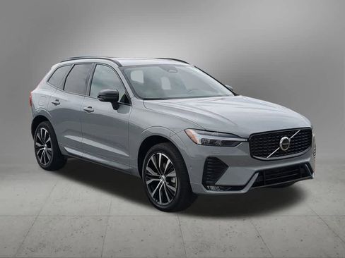 Certified 2025 Volvo XC60 B5 Ultra AWD/4WD image 8
