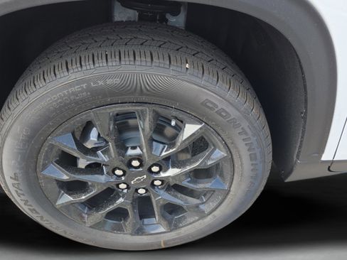 New 2026 Chevrolet Traverse LT w/ Midnight/Sport Edition FWD image 29