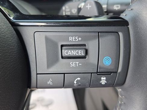 Used 2024 Nissan Rogue SL w/ SL Premium Package FWD image 24