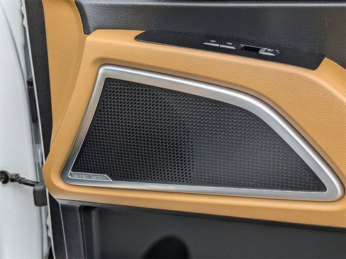 Used 2020 Kia Telluride SX image 16