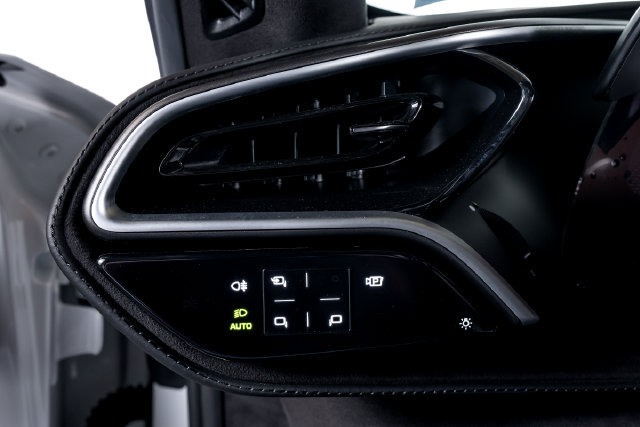 Used 2024 Ferrari 296 GTB RWD image 42