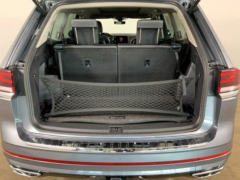 Used 2024 Volkswagen Atlas SEL Premium R-Line image 15