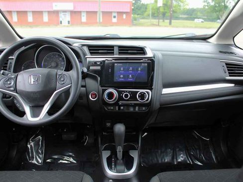 Used 2016 Honda Fit EX image 11