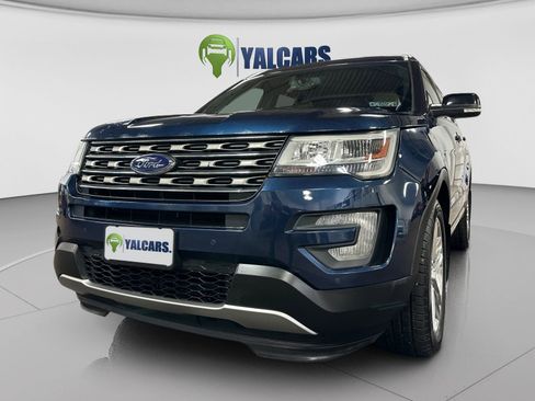 Used 2016 Ford Explorer XLT w/ Equipment Group 202A image 9