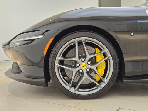 Used 2024 Ferrari Roma RWD image 13