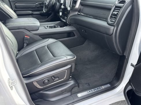 Used 2022 RAM 1500 Limited w/ Body-Colour Bumper Group image 18