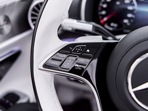 Used 2026 Mercedes-Benz Maybach SL 680 image 66