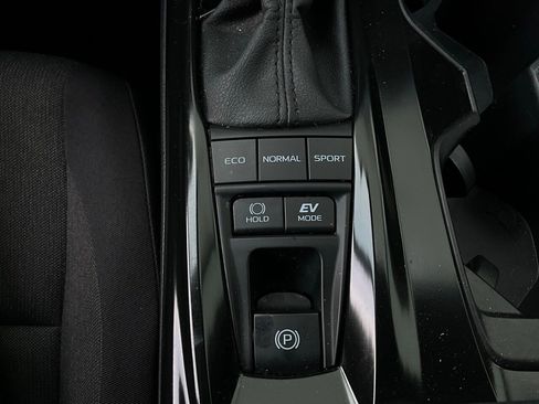 Used 2025 Toyota Camry LE image 20