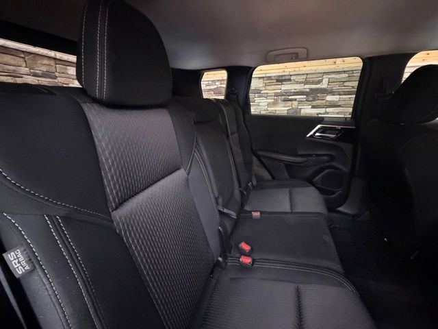Used 2022 Mitsubishi Outlander ES AWD/4WD image 32