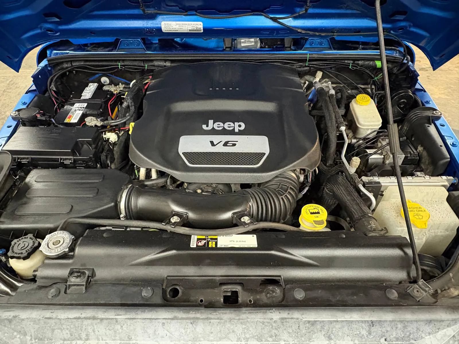 Used 2016 Jeep Wrangler Unlimited Sport AWD/4WD image 32