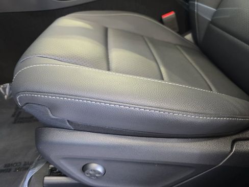 Certified 2026 Mercedes-Benz GLE 350 4MATIC image 32