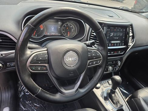 Used 2021 Jeep Cherokee Limited AWD/4WD image 13