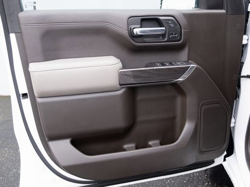 Used 2020 Chevrolet Silverado 1500 LTZ image 13